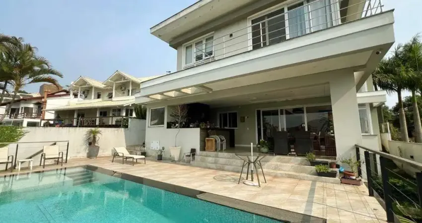 Casa residencial com 4 quartos sendo 3 suítes em João Paulo
