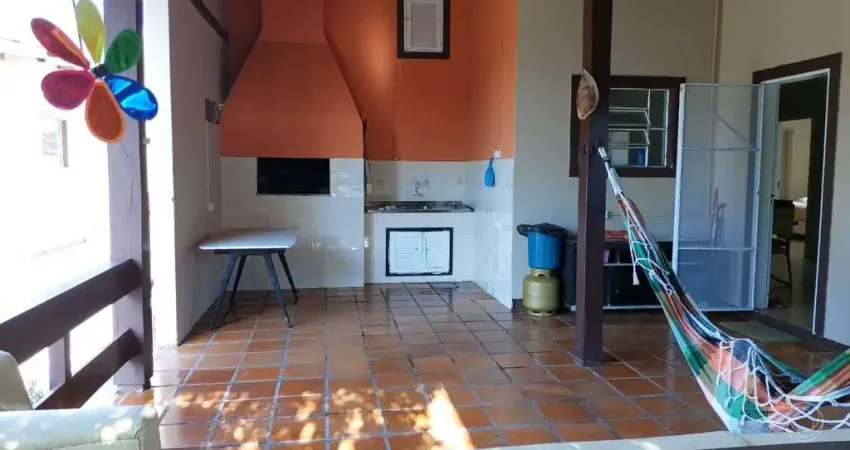 Casa em condomínio fechado, 3 quartos no bairro Ingleses.