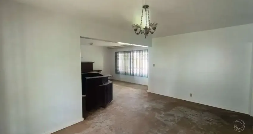 Casa Residencial de 252m² com 4 quartos no João Paulo