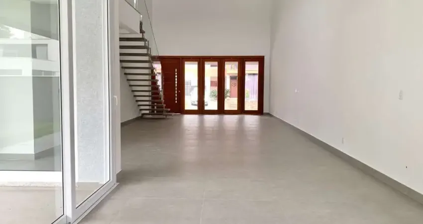 Casa Residencial de 220m² em Condomínio Fechado  na Cachoeira