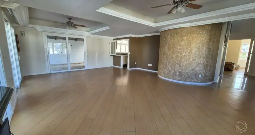 Casa 537m² com 5 quartos 1 sendo suite no bairro Pedra branca