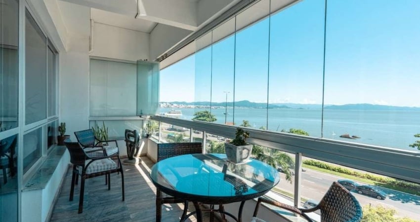 Apartamento de 208m² com 4 quartos sendo 1 suíte no Centro