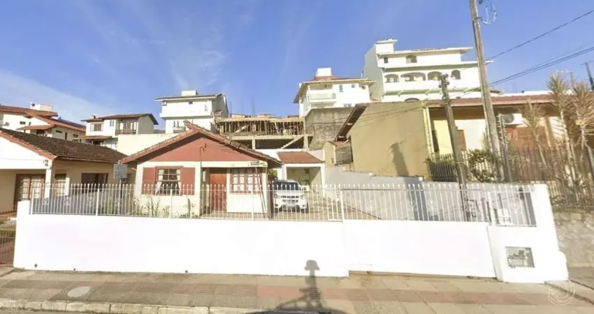 Terreno à venda na Rua Elesbão Pinto da Luz, --, Jardim Atlântico, Florianópolis