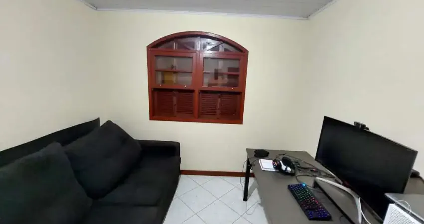 Casa Residencial de 302m² com 4 Quarto na Trindade