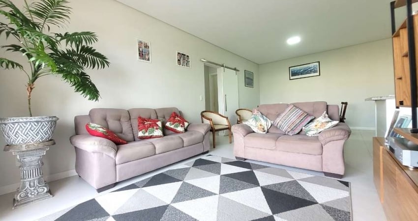 Apartamento com 3 quartos no bairro Açores