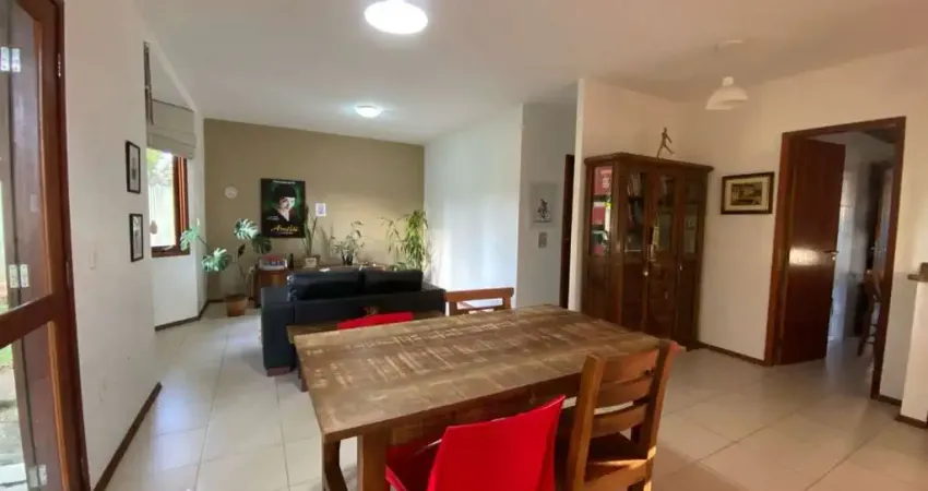 Casa com 3 quartos no bairro Campeche.