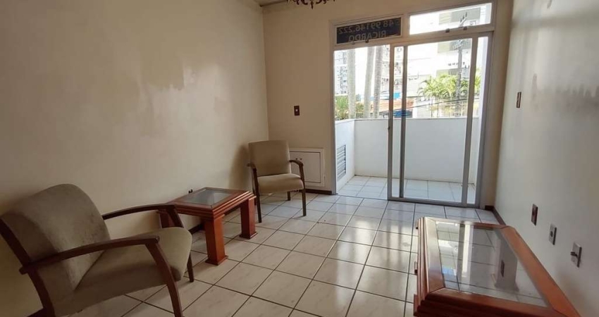Apartamento de 98m² com 3 quartos no Centro