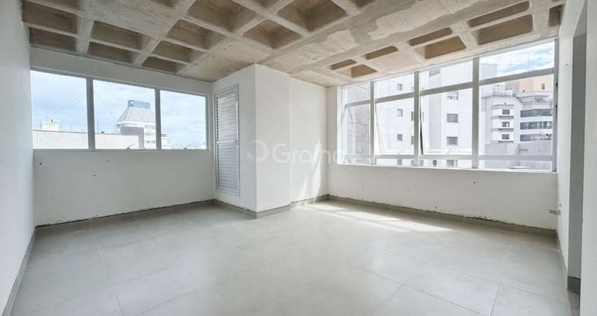 VENDA DE SALA COMERCIAL EM CENTRO MÉDICO RECÉM CONSTRUÍDO NO CENTRO DE FLORIANÓPOLIS
