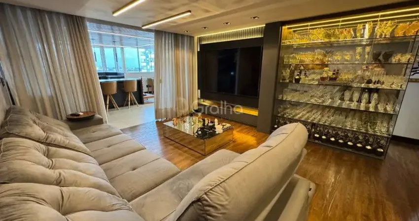 Apartamento de 184m² com 3 quartos sendo 1 suíte em Campinas