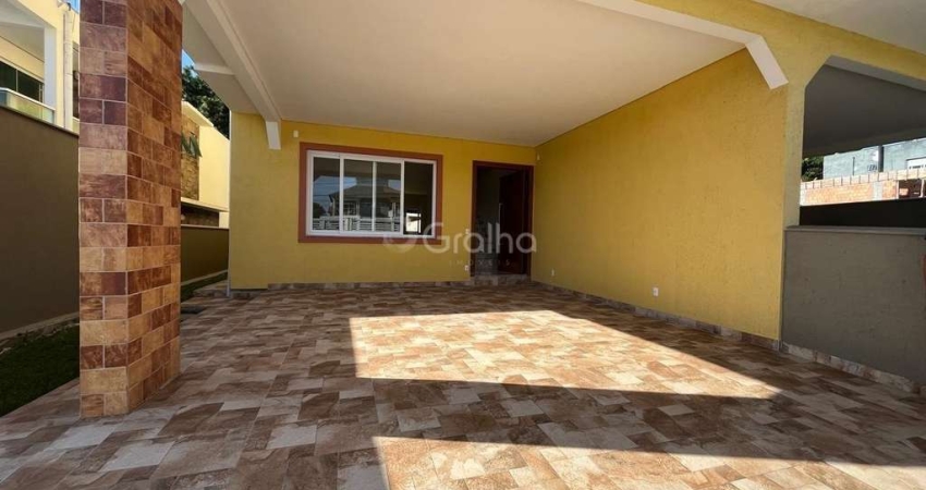 Casa de 193,20m² com 3 quartos sendo 2 suítes nos Ingleses do Rio Vermelho