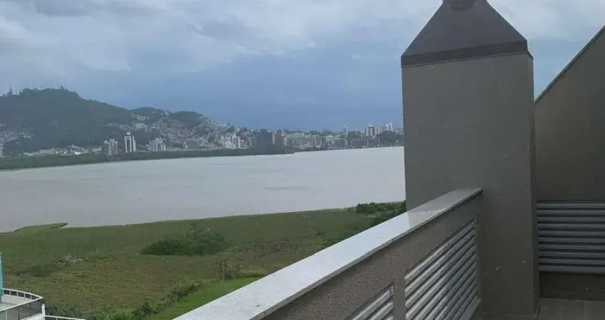 Duplex com 3 suítes no bairro João Paulo