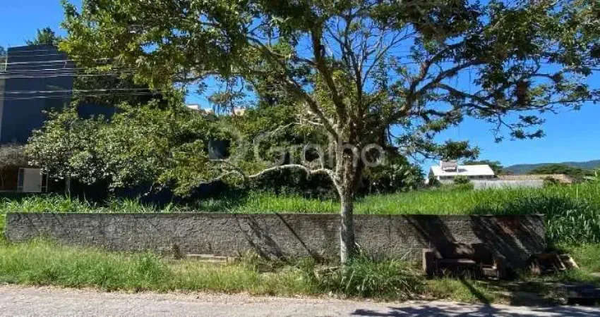 Terreno com 720m² no bairro Trindade, Florianópolis