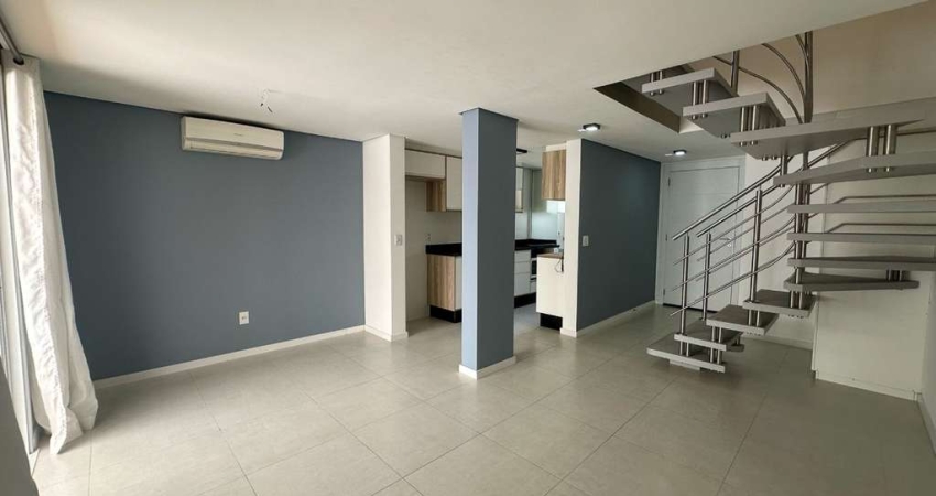 Casa com 2 suítes no bairro Morro das Pedras