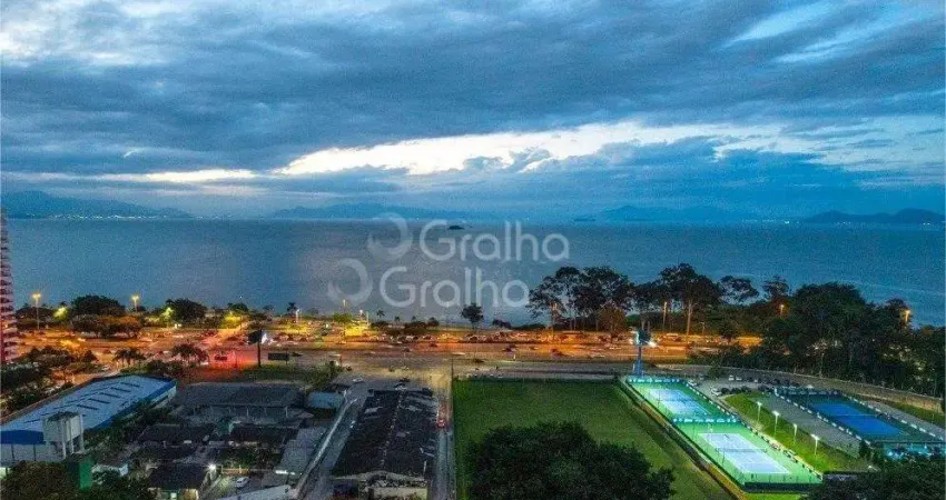 Cobertura exclusiva com vista 360° na beira-mar - 14º andar