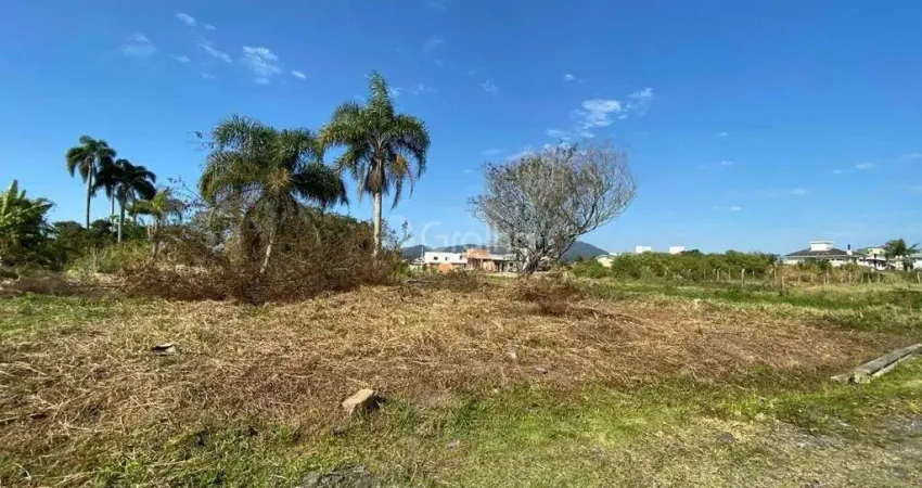 Terreno de 360m² no Carianos