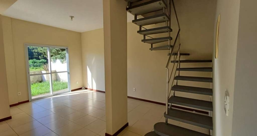 Casa com 3 quartos n bairro Campeche.