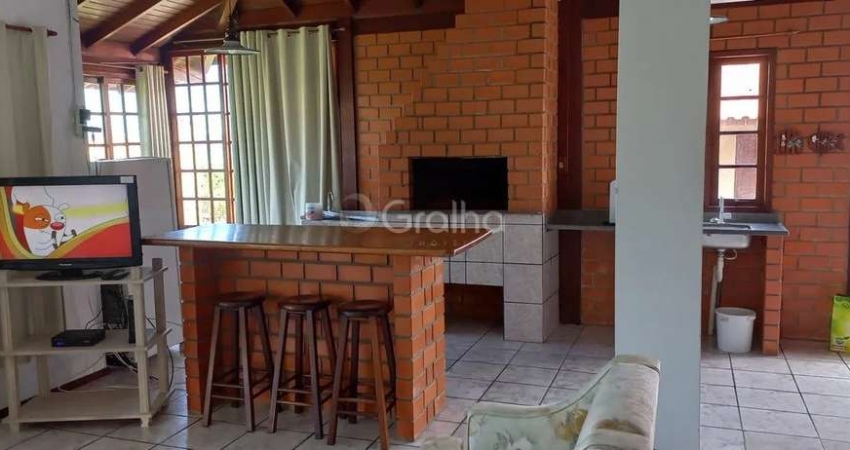 Casa Residencial de 387m² com 10 quartos nos Ingleses