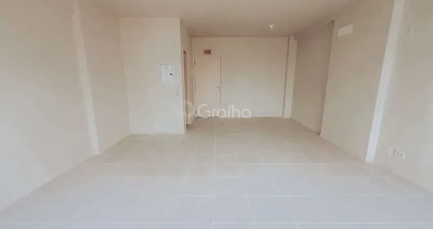 Sala Comercial de 37m² no Estreito