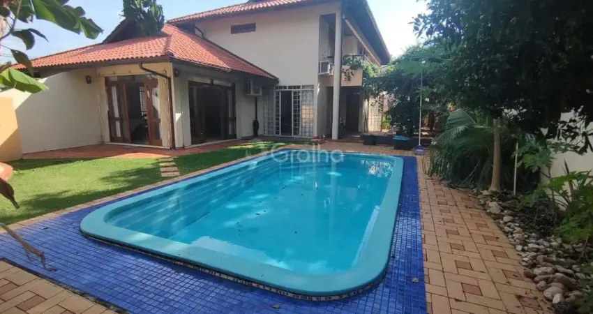 Casa 5 Quartos sendo 3 Suítes no Córrego Grande em Florianópolis