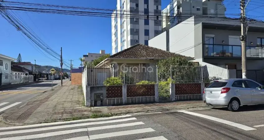 Casa com 4 quartos à venda na Rua Antônio Mattos Areas, --, Balneário, Florianópolis