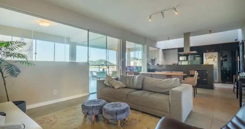 Casa com 3 quartos à venda na Rua José Nazareno Coelho, --, João Paulo, Florianópolis