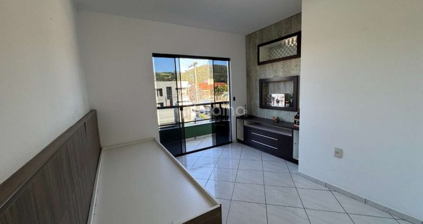 Casa de 335m² com 3 quartos sendo 1 suíte no bairro Real Parque em São José