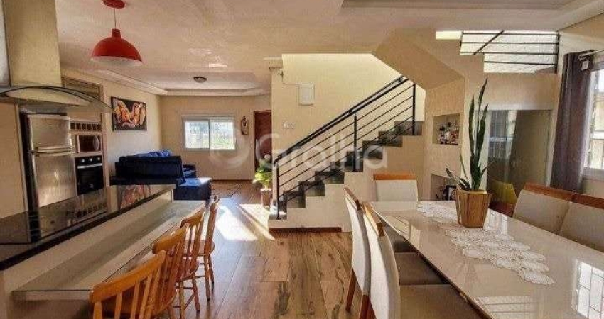Casa Residencial com 136m² e 2 suítes no bairro Areias em São José