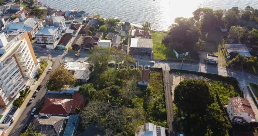 Terreno de 657m² no bairro Joao Paulo em Florianópolis