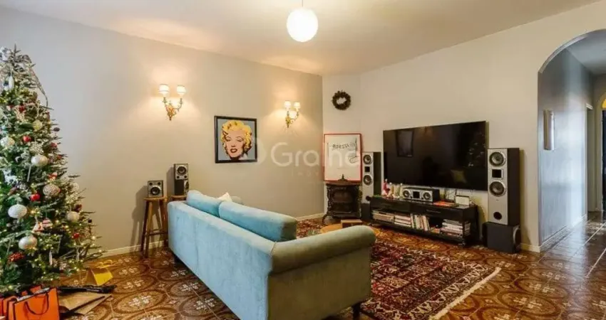Casa residencial de 164 m² com 3 quartos sendo 1 suíte no Itacorubi