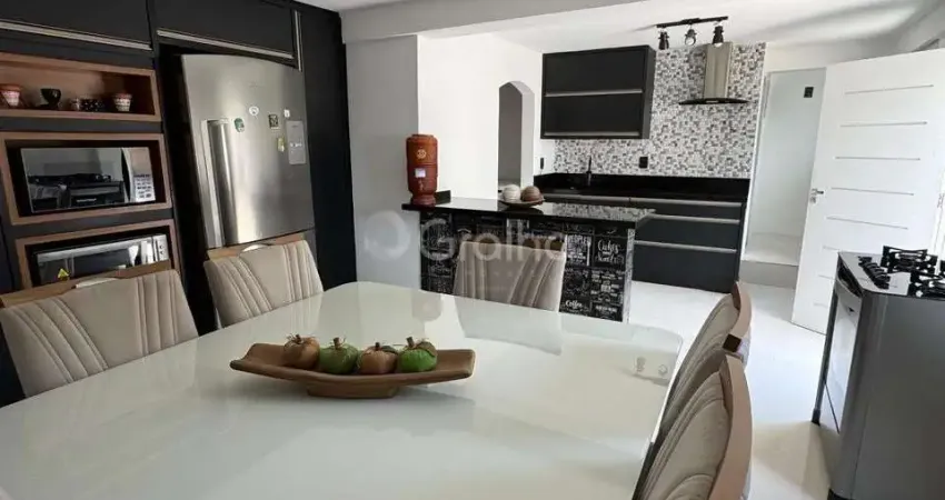 Casa com 5 quartos à venda na Rua Santa Rita de Cássia, --, Coloninha, Florianópolis