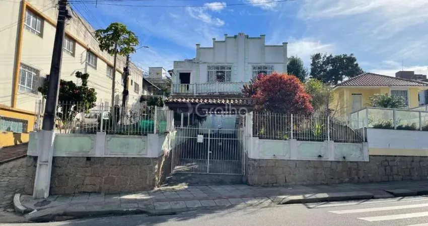 Casa com 3 quartos à venda na Rua Prefeito Dib Cherem, --, Capoeiras, Florianópolis