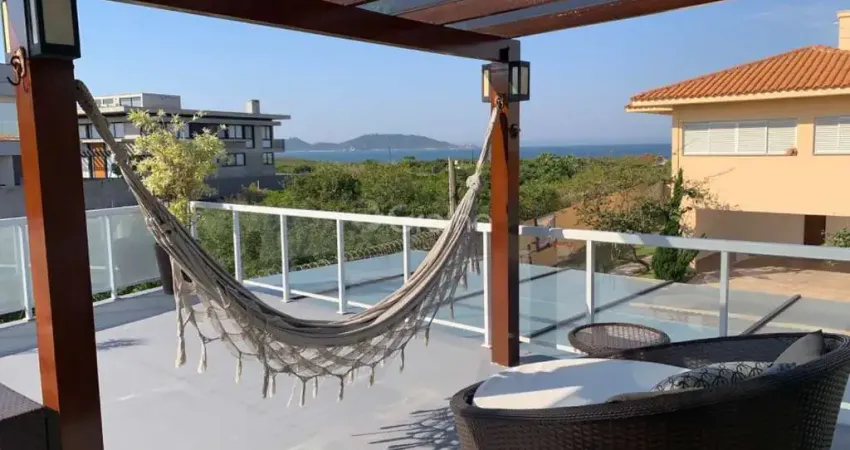 Casa de 355m² com 4 quartos sendo 1 suíte no Morro das Pedras