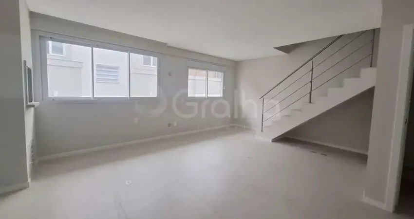 Cobertura dúplex de 3 dormitórios, sendo 2 suítes mais lavabo, 2 vagas de garagem trindade