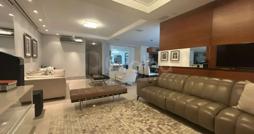 Apartamento com 3 quartos à venda na Rua Esteves Júnior, --, Centro, Florianópolis