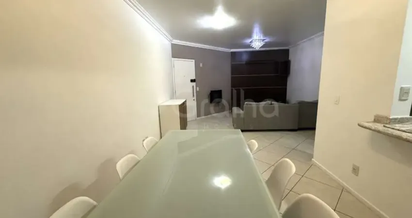 Apartamento com 3 quartos sendo 1 suíte com 83,77m² em jurerê.