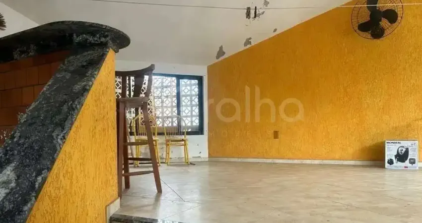 Casa com 3 quartos à venda na Rua Raimundo Starosky, --, Carianos, Florianópolis