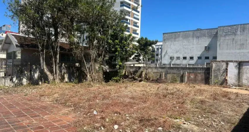 Terreno à venda na Rua Arnoldo Cândido Raulino, --, Estreito, Florianópolis