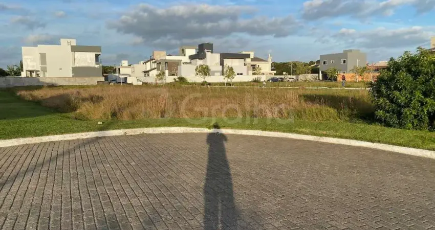 Terreno em condomínio fechado à venda na Rua Camarinhas, --, Campeche, Florianópolis