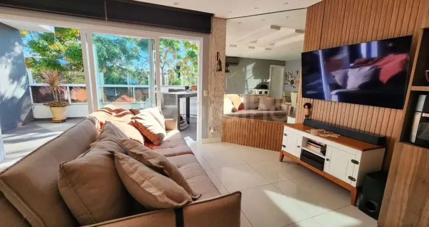 Cobertura com 4 quartos sendo 3 suítes com 185m² em jurerê internacional.