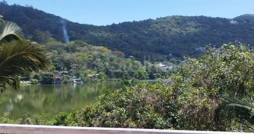 Cobertura com 4 quartos na lagoa da conceição em florianópolis