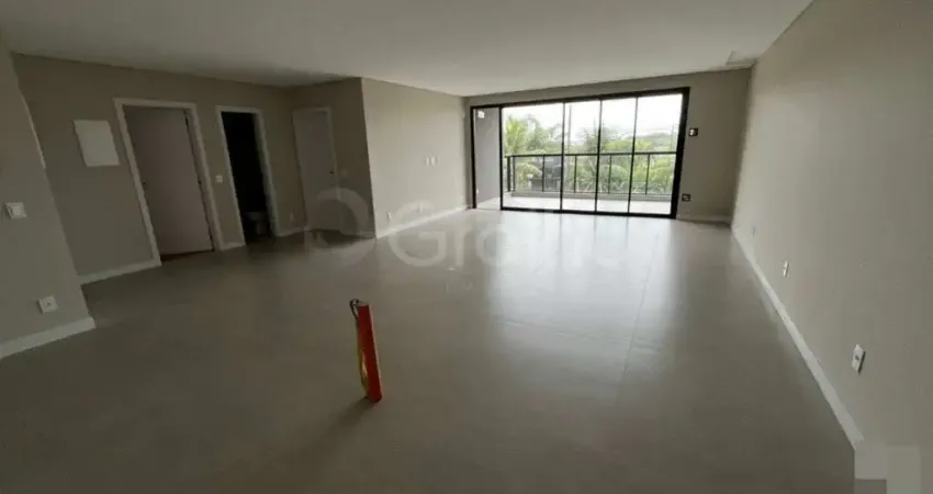 Apartamento alto padrão, com 3 suítes em jurerê, florianópolis.