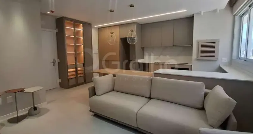 Cobertura duplex de 107m² com 3 quartos sendo 2 suítes na trindade
