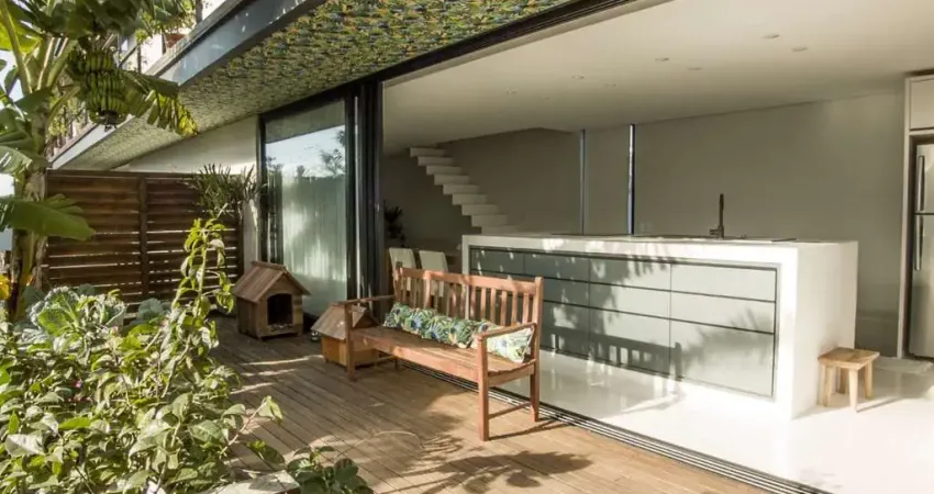 Casa com 5 quartos à venda na Rua Orlando Teixeira, --, Rio Tavares, Florianópolis