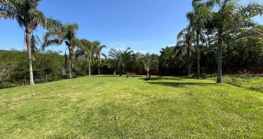 Terreno com 375 m2 no bairro pântano do sul em florianópolis sc
