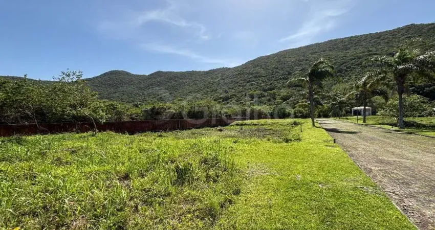 Terreno com 400 m2 no bairro pântano do sul em florianópolis sc