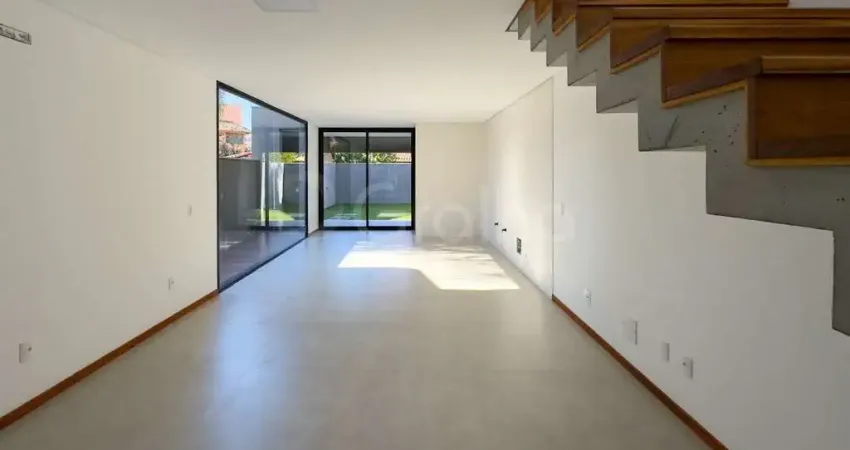 Casa com 3 quartos à venda na Rua das Bauxitas, --, Pântano do Sul, Florianópolis