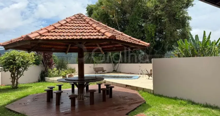 Casa com 5 quartos à venda na Rua Jornalista Alírio Bossle, --, João Paulo, Florianópolis