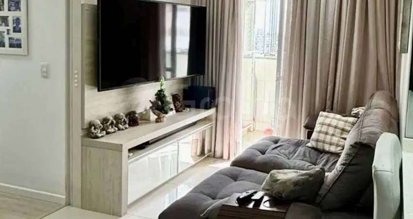 Apartamento de 72m² com 3 quartos no bairro Areias em São José