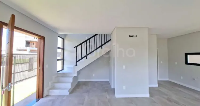 Casa com 3 quartos à venda na Avenida Deputado Diomício Freitas, --, Rio Tavares, Florianópolis