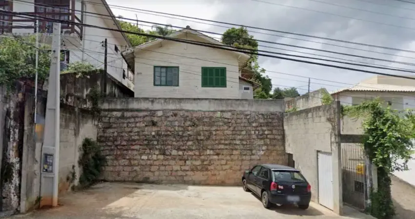Terreno de 1200m² no bairro Saco Dos Limões